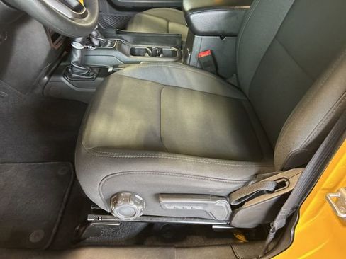 Used 2019 Jeep Wrangler Unlimited Sport image 7