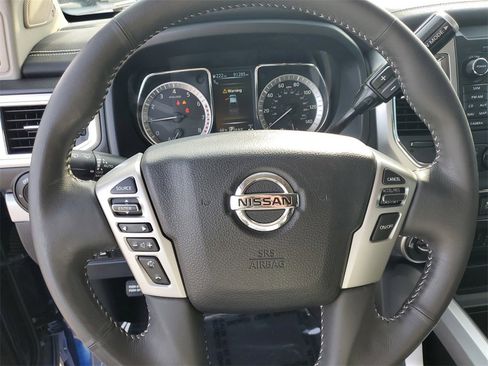 Used 2017 Nissan Titan PRO-4X image 26
