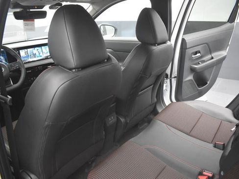 New 2026 Nissan Kicks SR w/ Illumination Package image 14