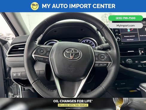 Used 2023 Toyota Camry XLE image 15