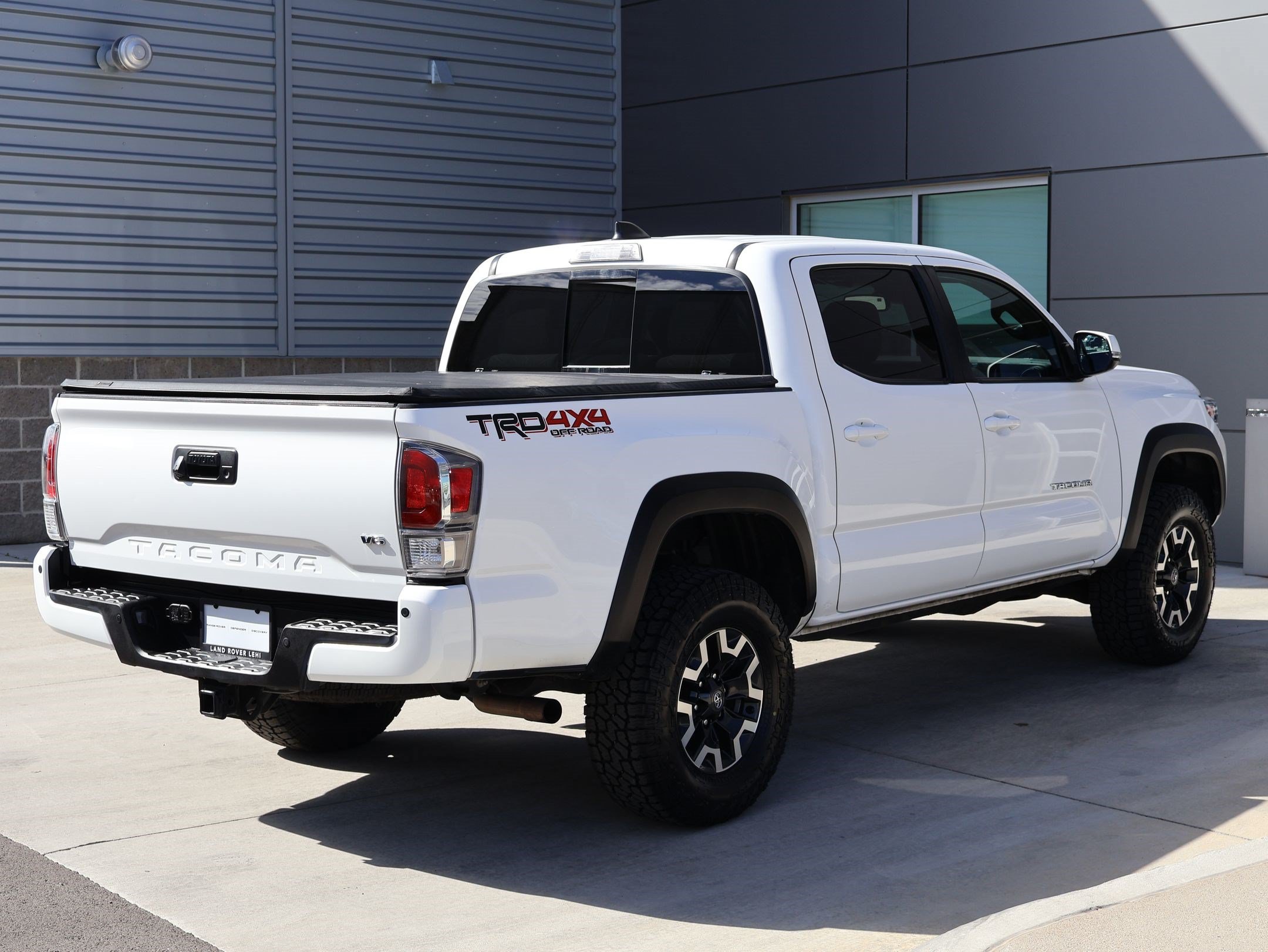 Used 2022 Toyota Tacoma TRD Off-Road w/ Technology Package AWD/4WD image 5