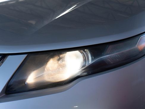 Used 2012 Chevrolet Volt Premium w/ Premium Trim Package image 9