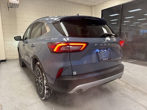 New 2026 Ford Escape SE w/ PHEV Premium Package image 17