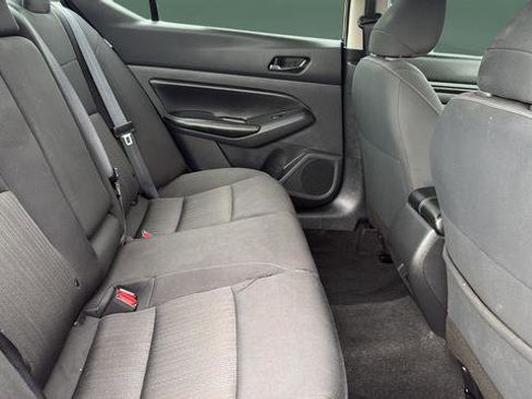 Used 2025 Nissan Altima 2.5 SV image 22