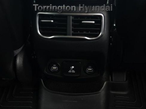 Used 2022 Hyundai Santa Fe Limited image 25
