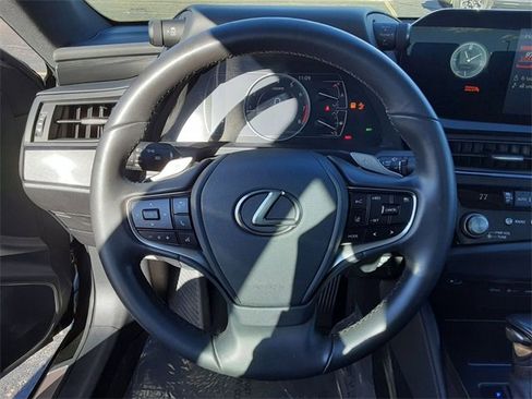 Used 2022 Lexus ES 350 image 17