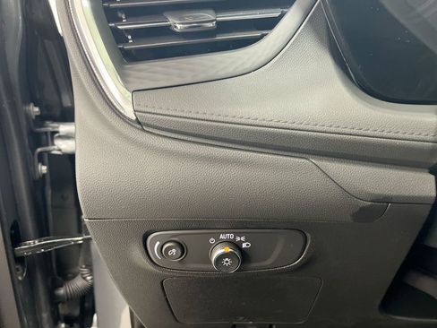 Used 2025 Buick Encore GX Sport Touring w/ Comfort Package image 17