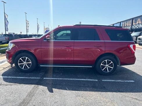 Used 2020 Ford Expedition XLT w/ Equipment Group 202A RWD image 4