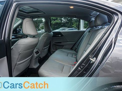 Used 2017 Honda Accord EX-L image 23
