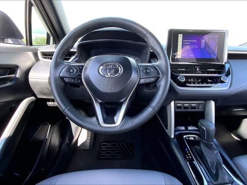 Used 2024 Toyota Corolla Cross AWD Hybrid image 6