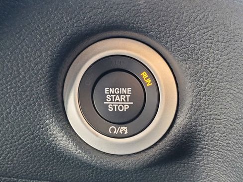 New 2026 Chrysler Pacifica Select image 21