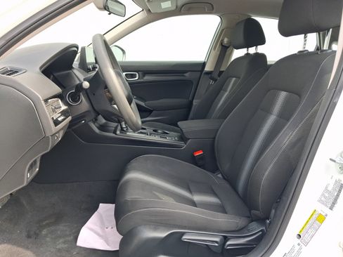 Used 2023 Honda Civic LX image 5