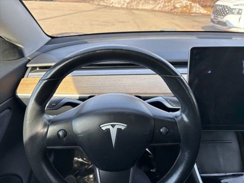 Used 2018 Tesla Model 3 Long Range image 16