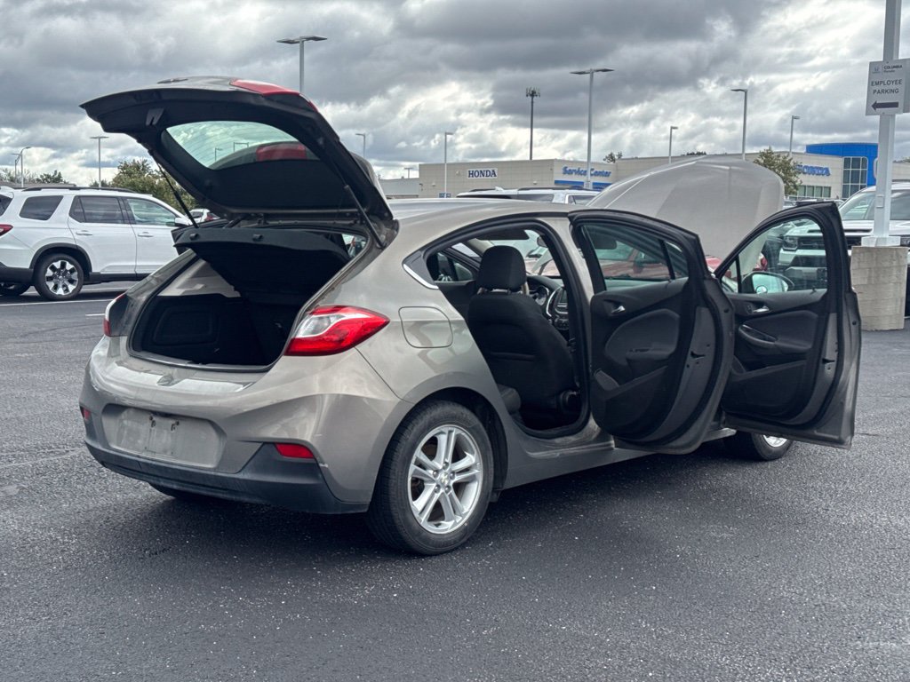 Used 2017 Chevrolet Cruze LT FWD image 15