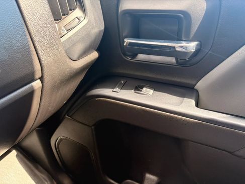 Used 2017 Chevrolet Silverado 1500 W/T AWD/4WD image 23