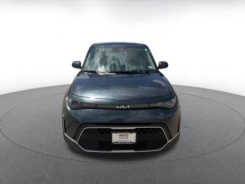 Used 2025 Kia Soul LX w/ LX Technology Package image 4