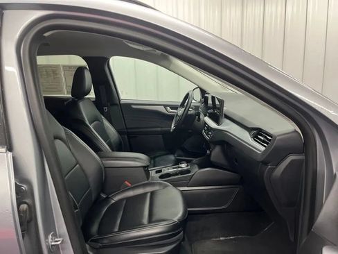 Used 2024 Ford Escape Platinum AWD/4WD image 10