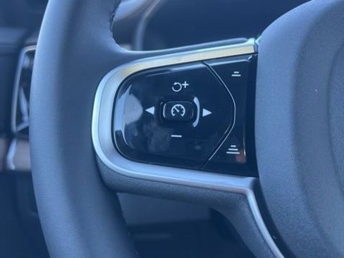 New 2026 Volvo XC90 B5 Core image 12