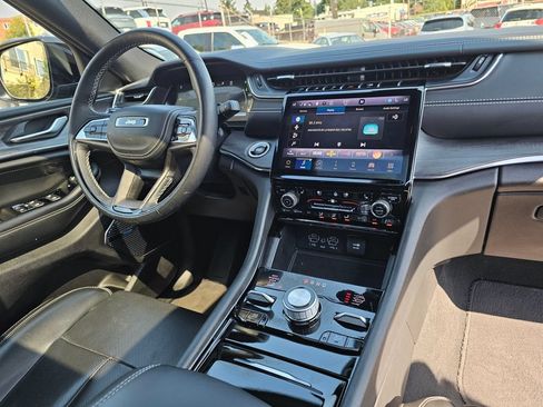 Used 2023 Jeep Grand Cherokee Overland w/ Advanced Protech Group III AWD/4WD image 4