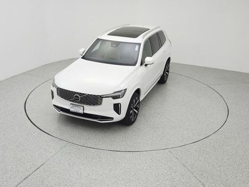 New 2026 Volvo XC90 B5 Core image 13