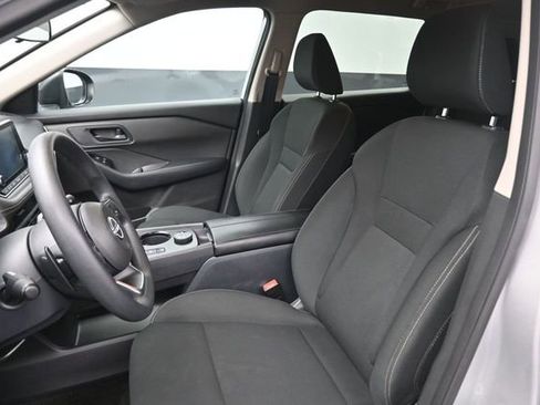 Used 2024 Nissan Rogue S AWD/4WD image 19