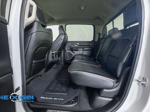 Used 2022 RAM 1500 Laramie AWD/4WD image 31