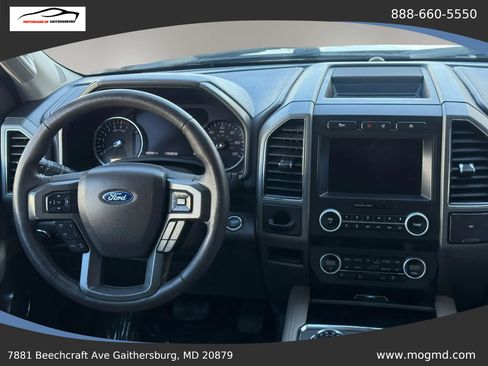 Used 2019 Ford Expedition XLT w/ Equipment Group 202A RWD image 32