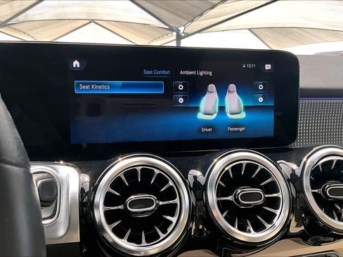 Certified 2023 Mercedes-Benz EQB 300 4MATIC w/ Exclusive Package image 33