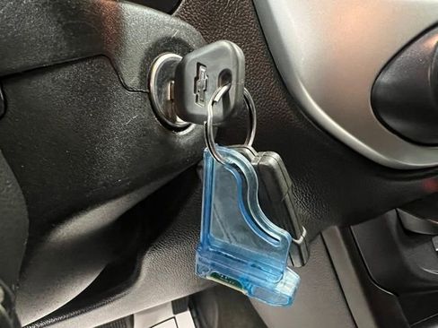 Used 2016 Chevrolet Colorado LT w/ LT Convenience Package image 32