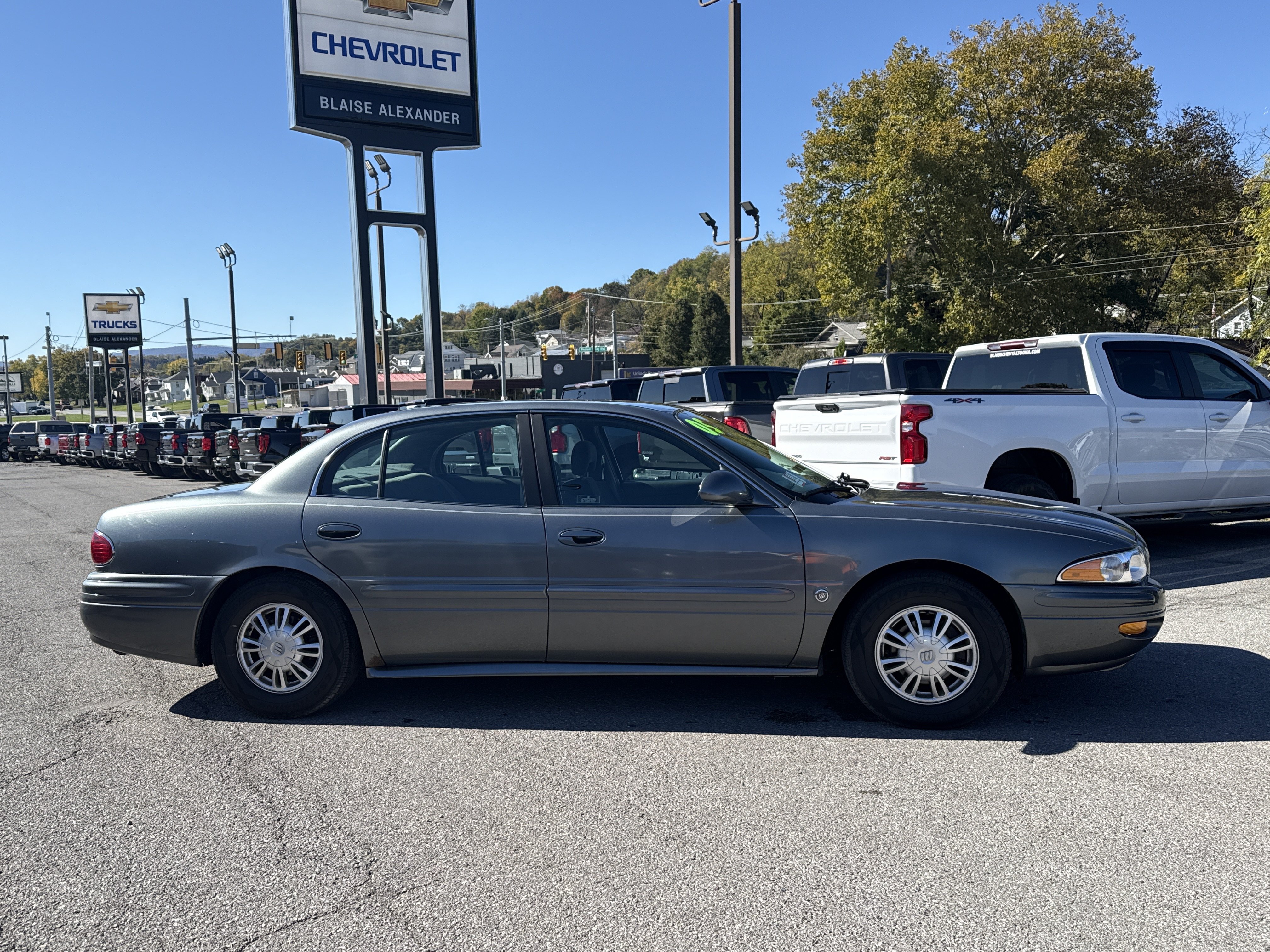 Used 2005 Buick Le Sabre Custom FWD image 2