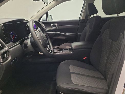 Used 2022 Kia Sorento LX FWD image 17