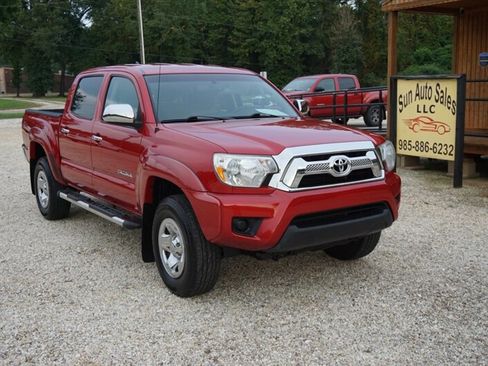 Used 2012 Toyota Tacoma PreRunner image 1