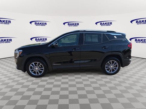 Used 2024 GMC Terrain SLT w/ Infotainment Package II AWD/4WD image 8