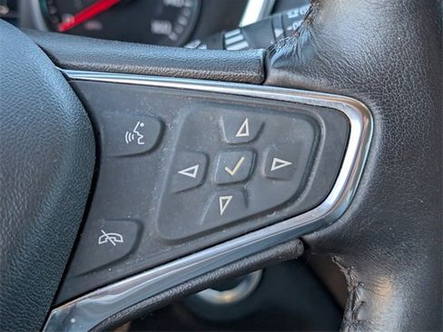 Used 2020 Chevrolet Equinox LT image 20