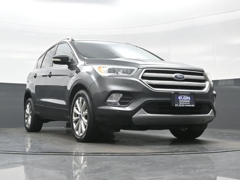 Used 2018 Ford Escape Titanium AWD/4WD image 33