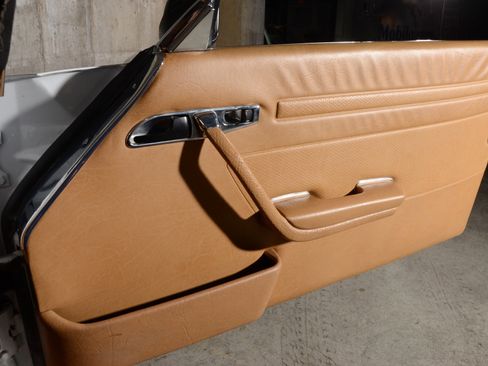 Used 1987 Mercedes-Benz 560 SL image 23