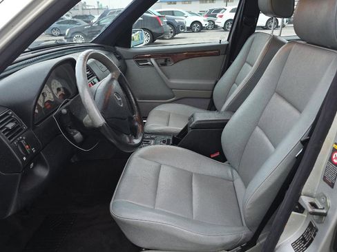 Used 2000 Mercedes-Benz C 280 Sedan image 7