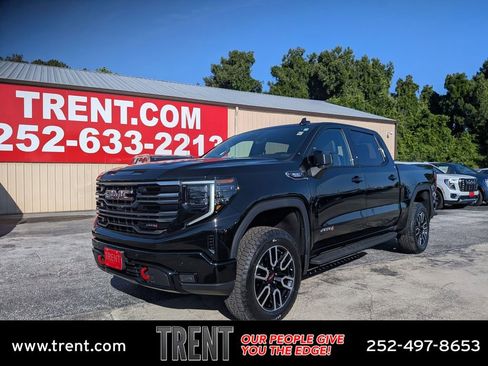 Certified 2025 GMC Sierra 1500 AT4 w/ AT4 Premium Package AWD/4WD image 1