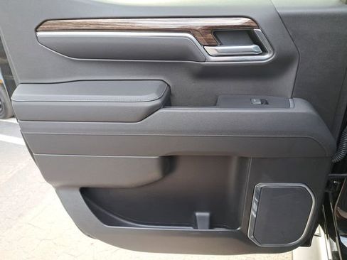 Used 2023 GMC Sierra 1500 Elevation image 13