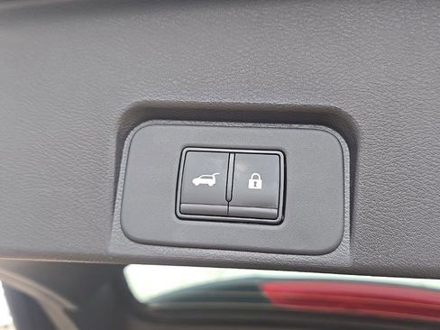 New 2026 Nissan Rogue SV AWD/4WD image 39
