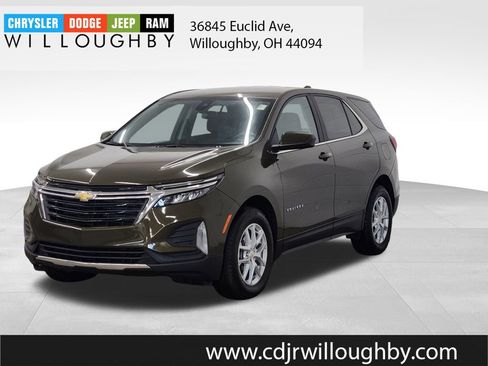 Used 2023 Chevrolet Equinox LT image 1