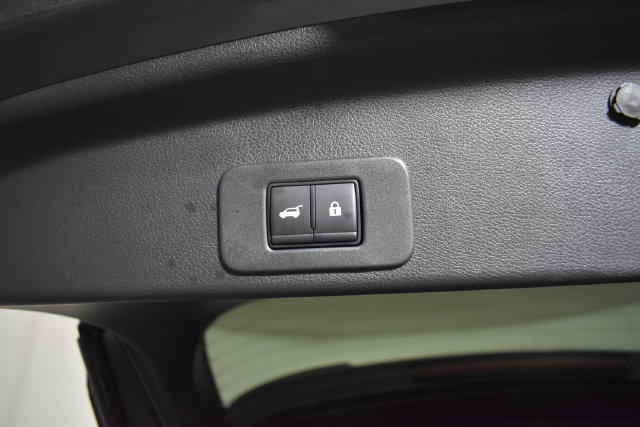 Certified 2025 Nissan Murano SV AWD/4WD image 29