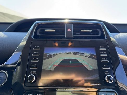 Used 2022 Toyota Prius LE image 15