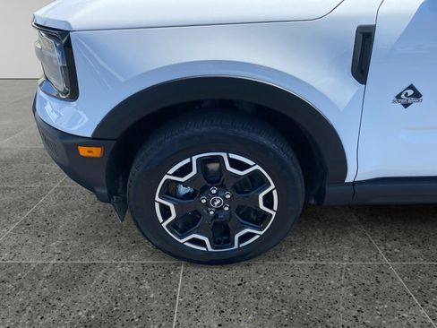 Used 2025 Ford Bronco Sport Outer Banks AWD/4WD image 14