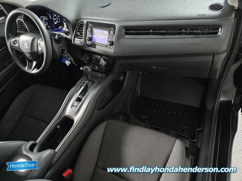 Certified 2021 Honda HR-V LX image 21