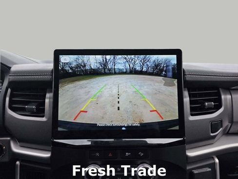 Used 2024 Ford Expedition Max XLT image 18