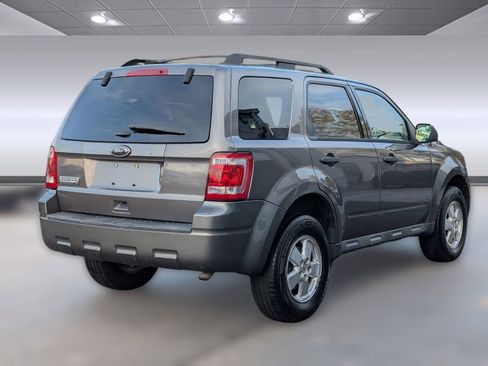 Used 2012 Ford Escape XLT image 9