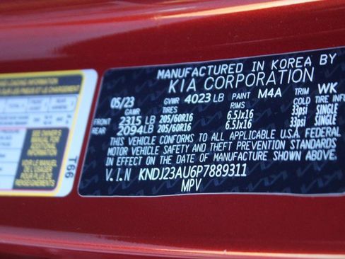 Used 2023 Kia Soul LX image 16