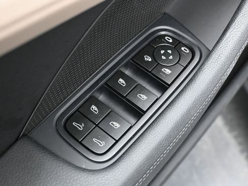 New 2025 Porsche Panamera image 9