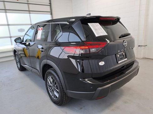Used 2024 Nissan Rogue S AWD/4WD image 7